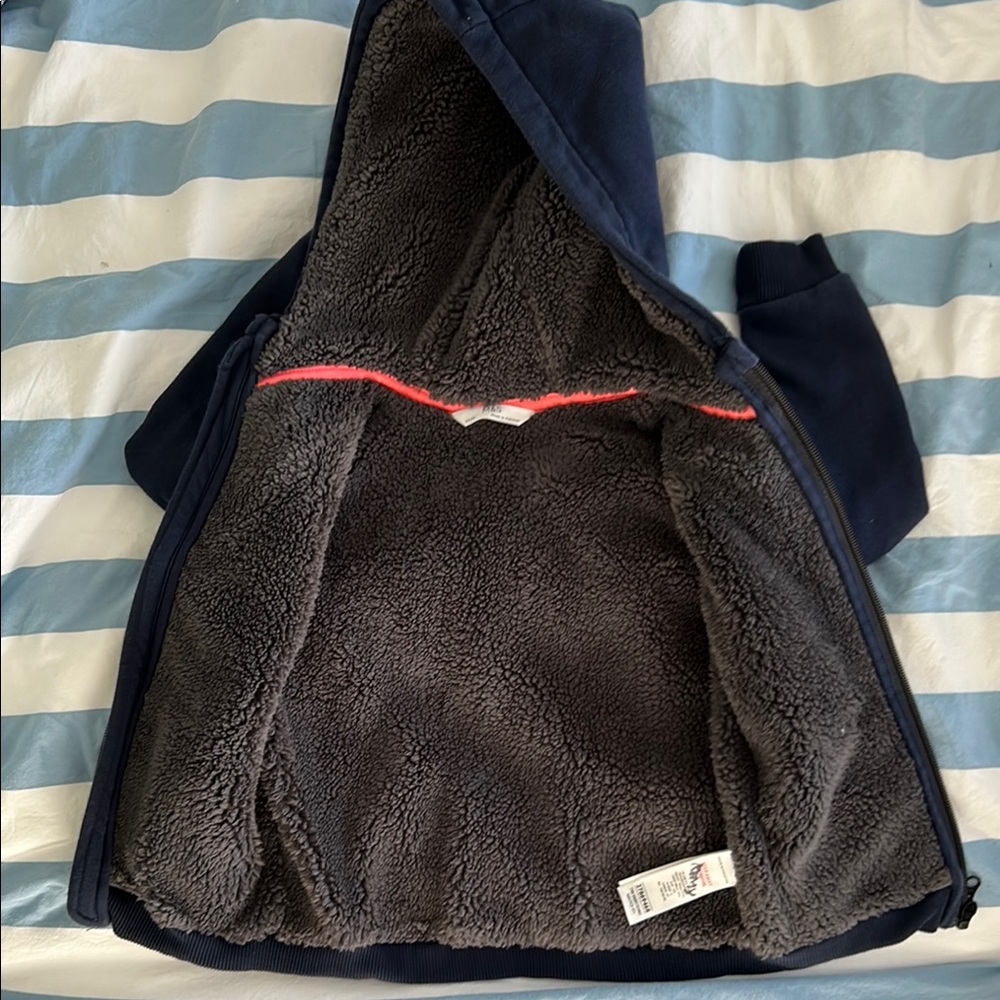 Warm Hoodie with Gray Fleece Lining Age 3-4